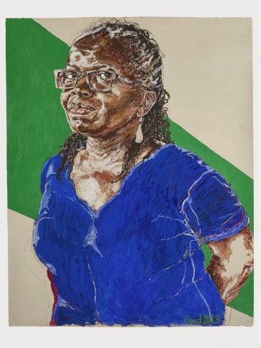 Claudette Johnson. Figure in Cobalt on Green, 2023. Oil paint, oil pastel and oil stick on paper, 152.5 x 122 cm. Photo: Andy Keate